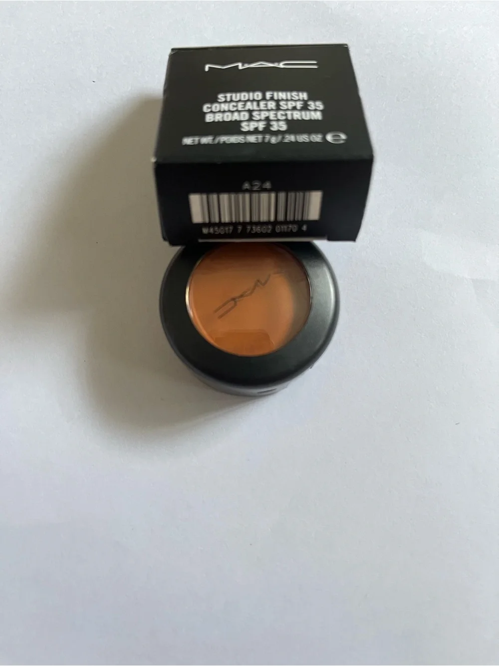 M·A·C Studio Finish Concealer Shade SPF 35 Broad Spectrum #NW45 0.24 oz